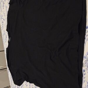 ❤️10/$40 Nwot men's black tshirt